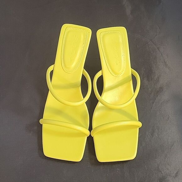 BRAND NEW SODA CANARY-S TWO-STRAP HEELED WOMEN"S SANDALS - Picture 3 of 12